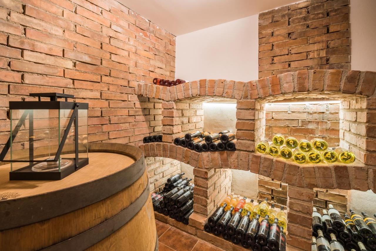 Vinoza - Ubytovani A Vinny Sklep Velke Bilovice Rulandova Exterior photo